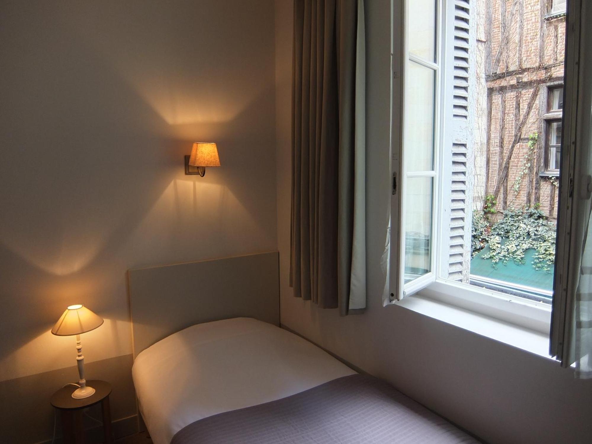 Hotel L'Adresse Tours Szoba fotó
